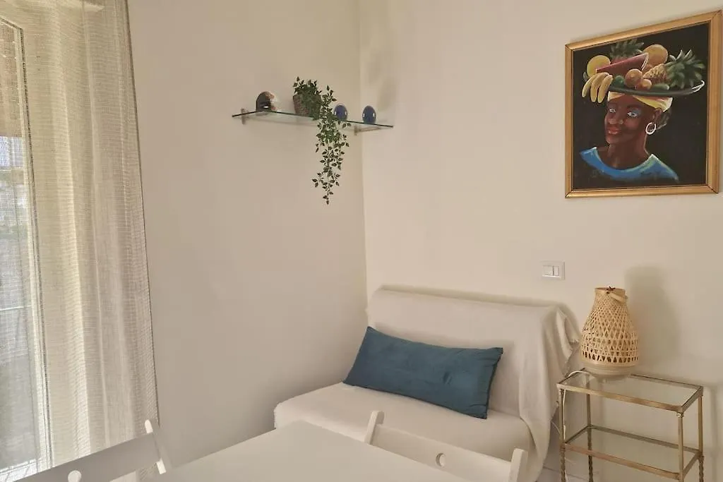 Piccolo Appartamento Di Charme-1
